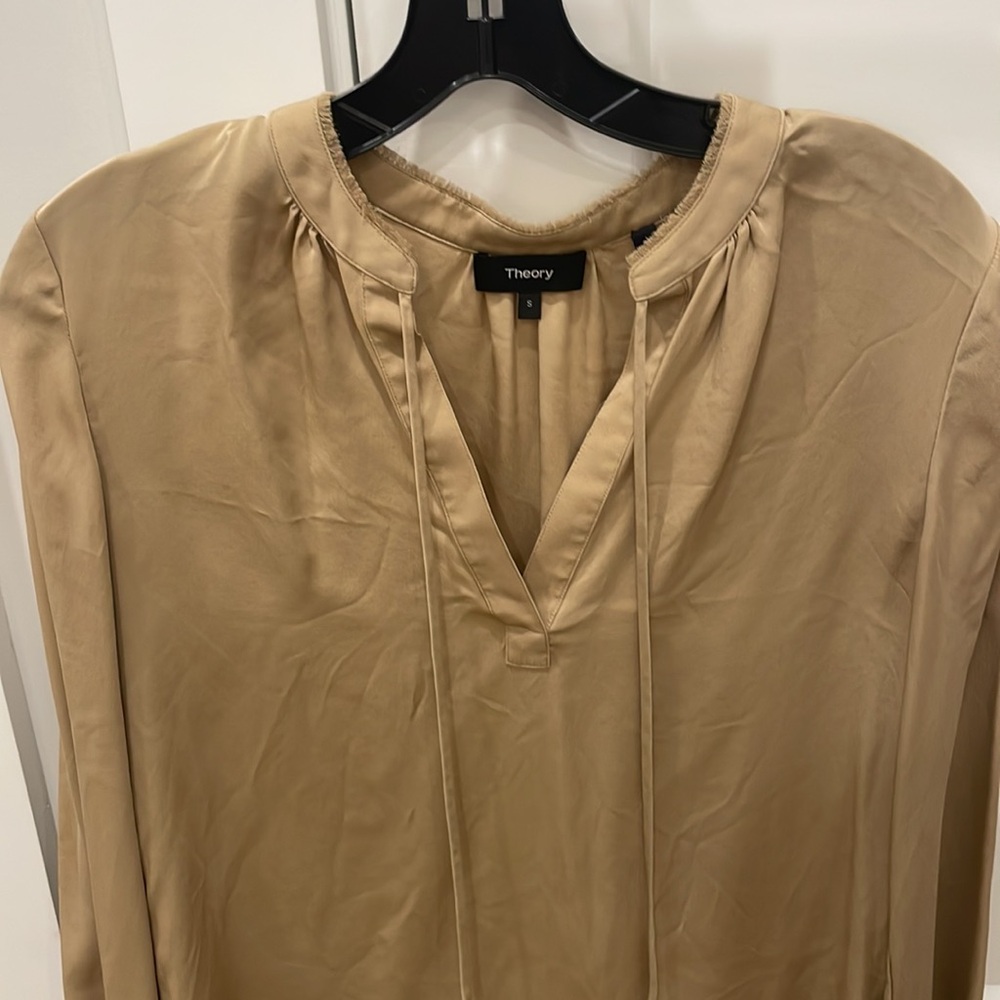 Theory shirt